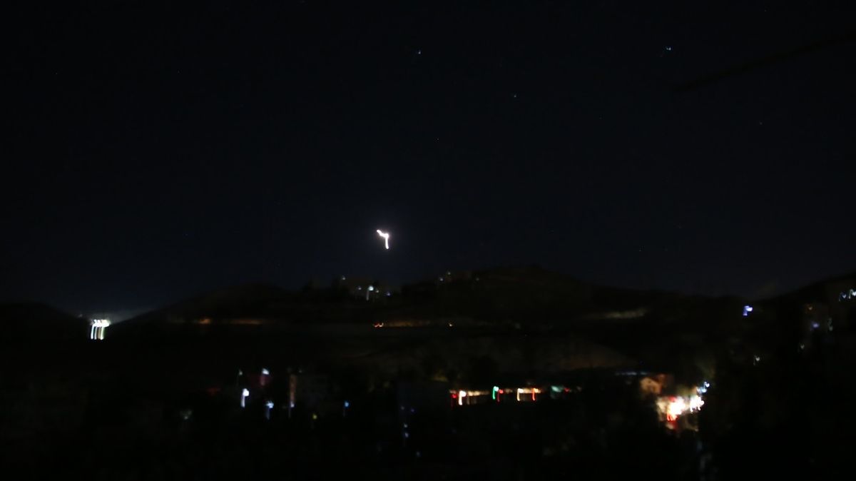 Izrael odpálil rakety na předměstí Damašku